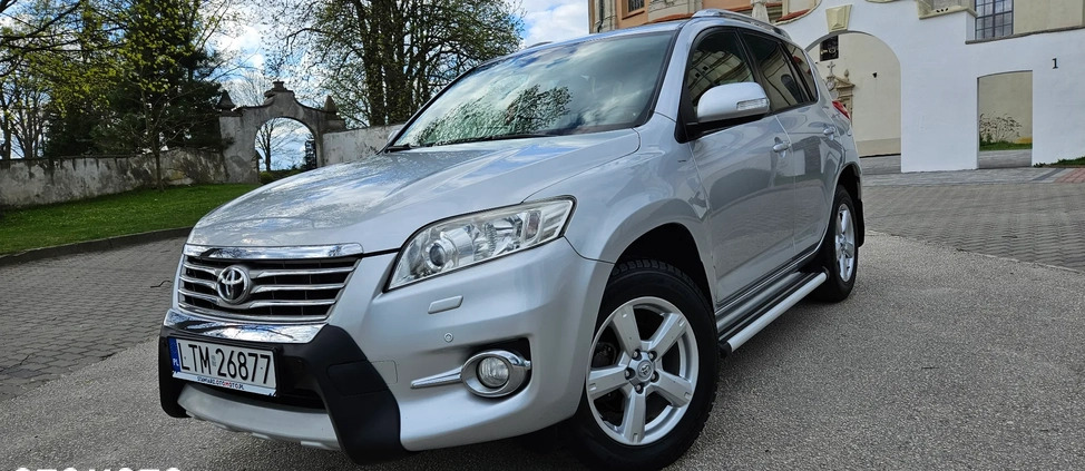Toyota RAV4 cena 44999 przebieg: 218600, rok produkcji 2010 z Wisła małe 211